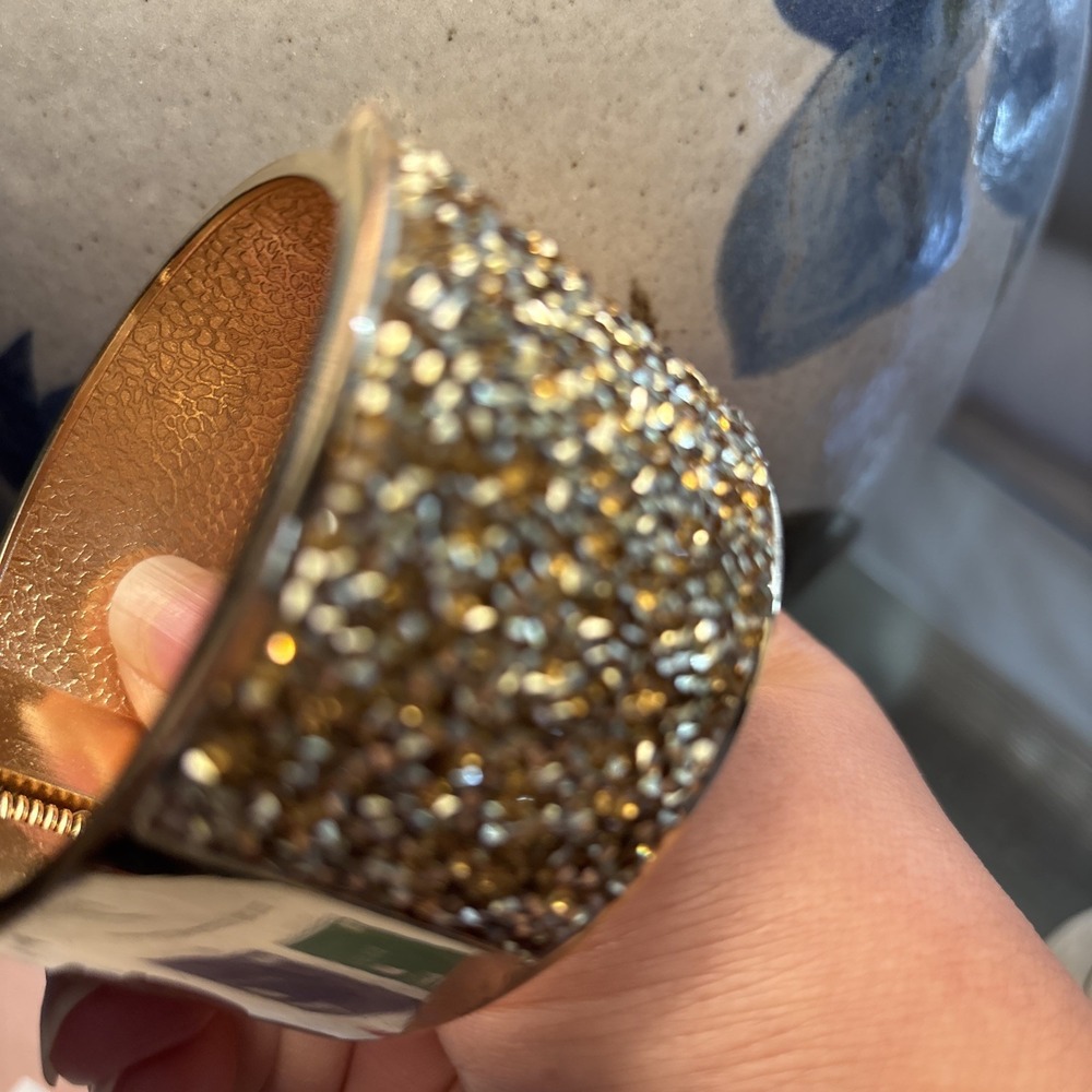 Vtg Cuff Bracelet Gold Tone Sparkly Overlay Statement Chunky Jewelry 7.5"